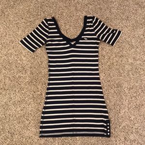 Abercrombie Kids Navy and White Tee Shirt